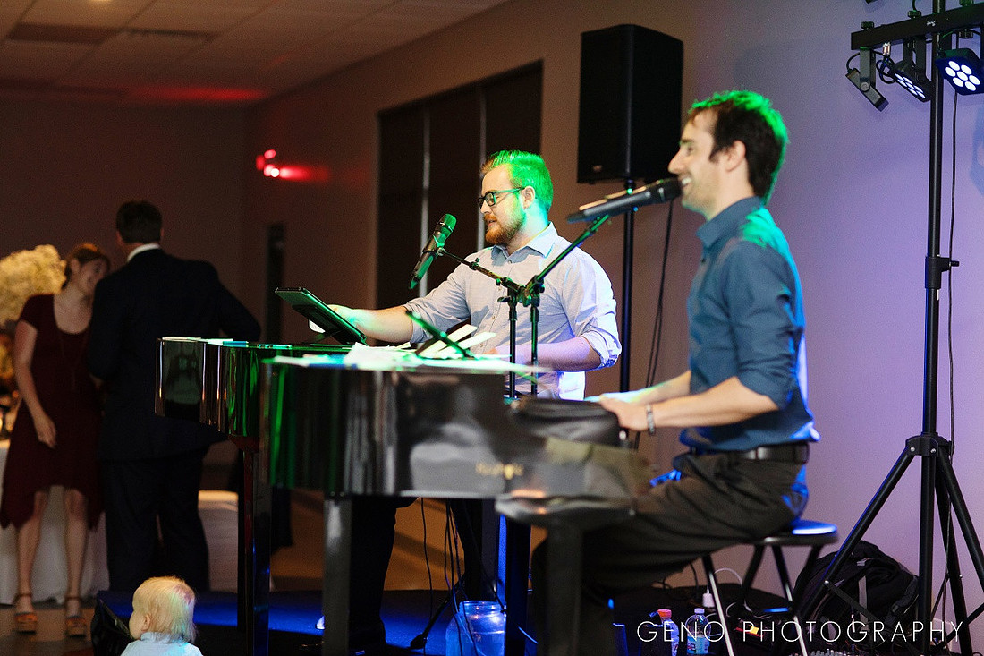 felix-and-fingers-dueling-pianos