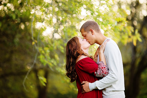 Engagement-Portraits-in-Ames